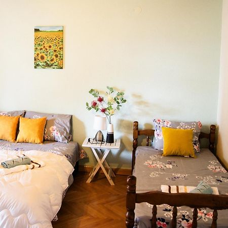 Villa Lakeview Paradise Peštani Eksteriør billede