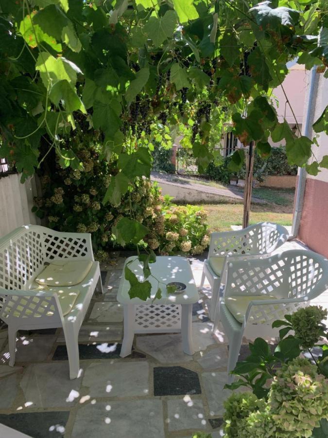 Villa Lakeview Paradise Peštani Eksteriør billede