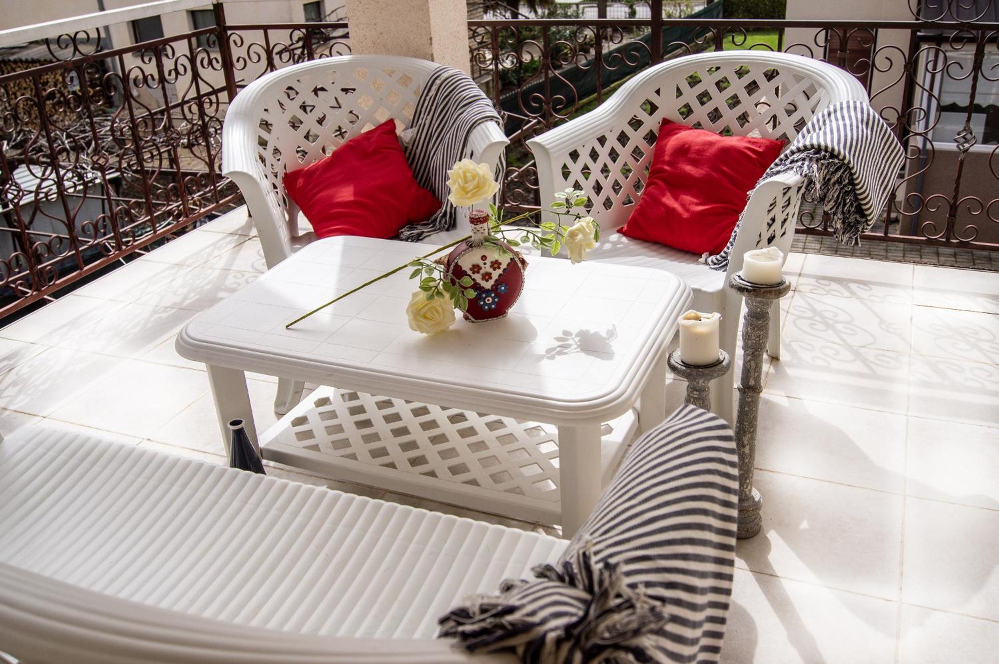 Villa Lakeview Paradise Peštani Eksteriør billede