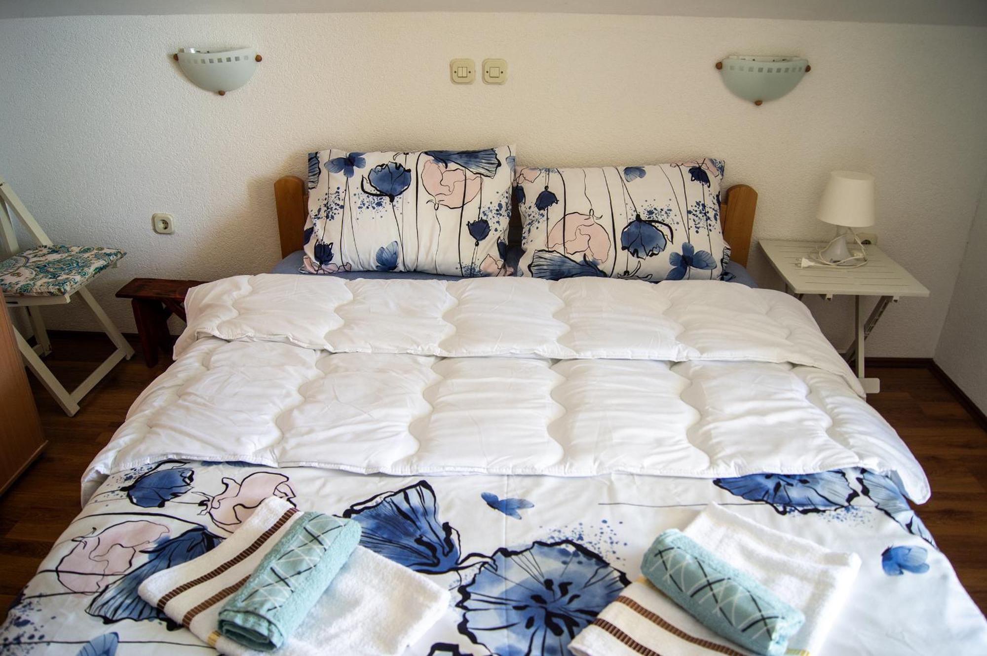 Villa Lakeview Paradise Peštani Eksteriør billede