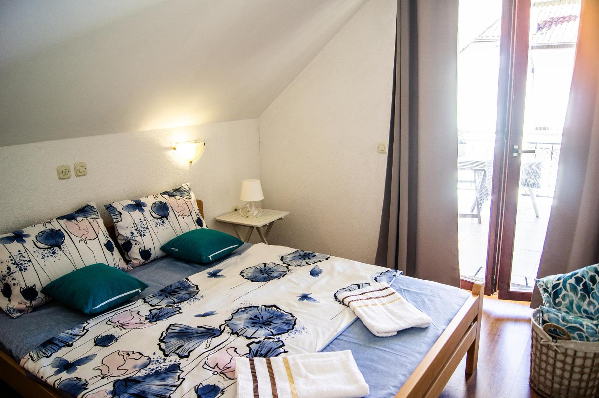 Villa Lakeview Paradise Peštani Eksteriør billede