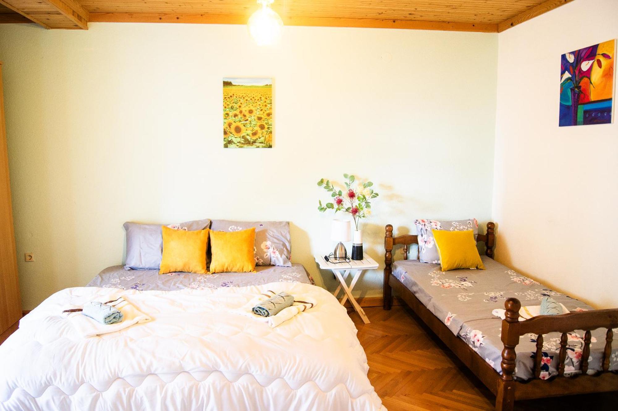 Villa Lakeview Paradise Peštani Eksteriør billede