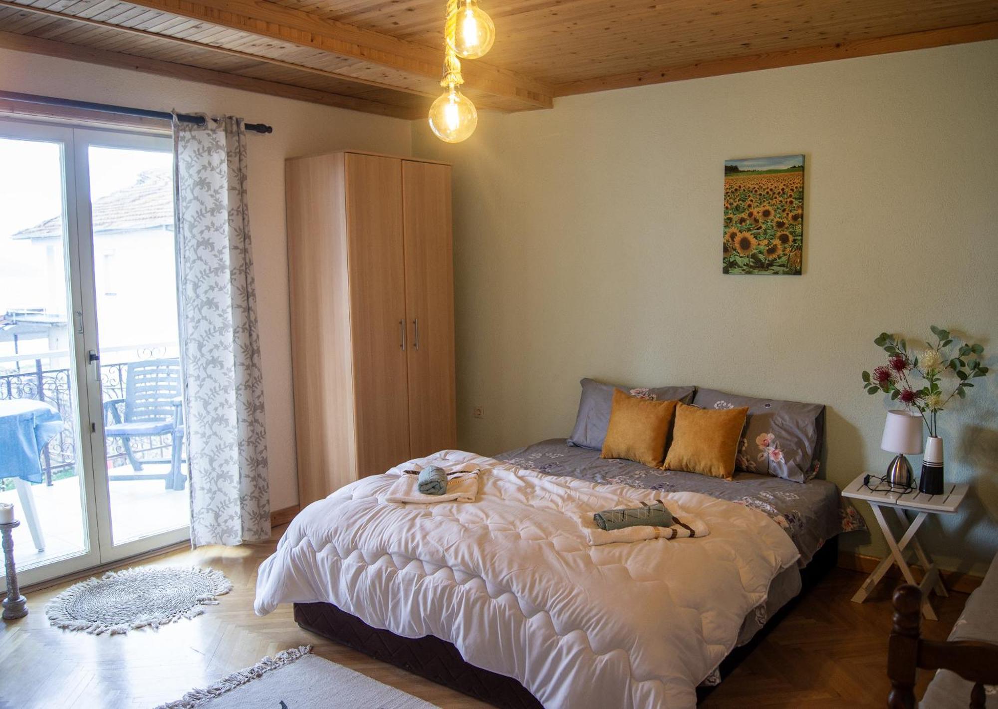 Villa Lakeview Paradise Peštani Eksteriør billede